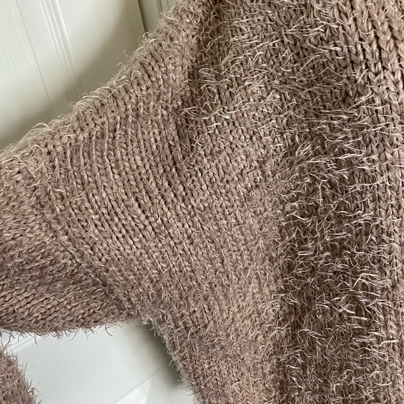 Lush Women's Chunky Soft Mauve Oversized Cowl Turtleneck Knit Sweater. Sz L - Picture 7 of 16